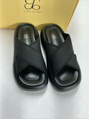 Cosy Island Confort Women's Sandals Size 5.5.